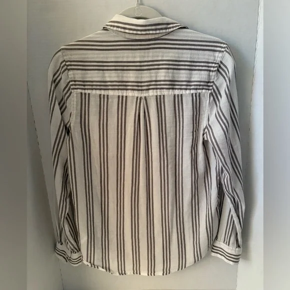 Lucky Brand Women’s Size S Beige and Brown Striped Blouse - Picture 7 of 7